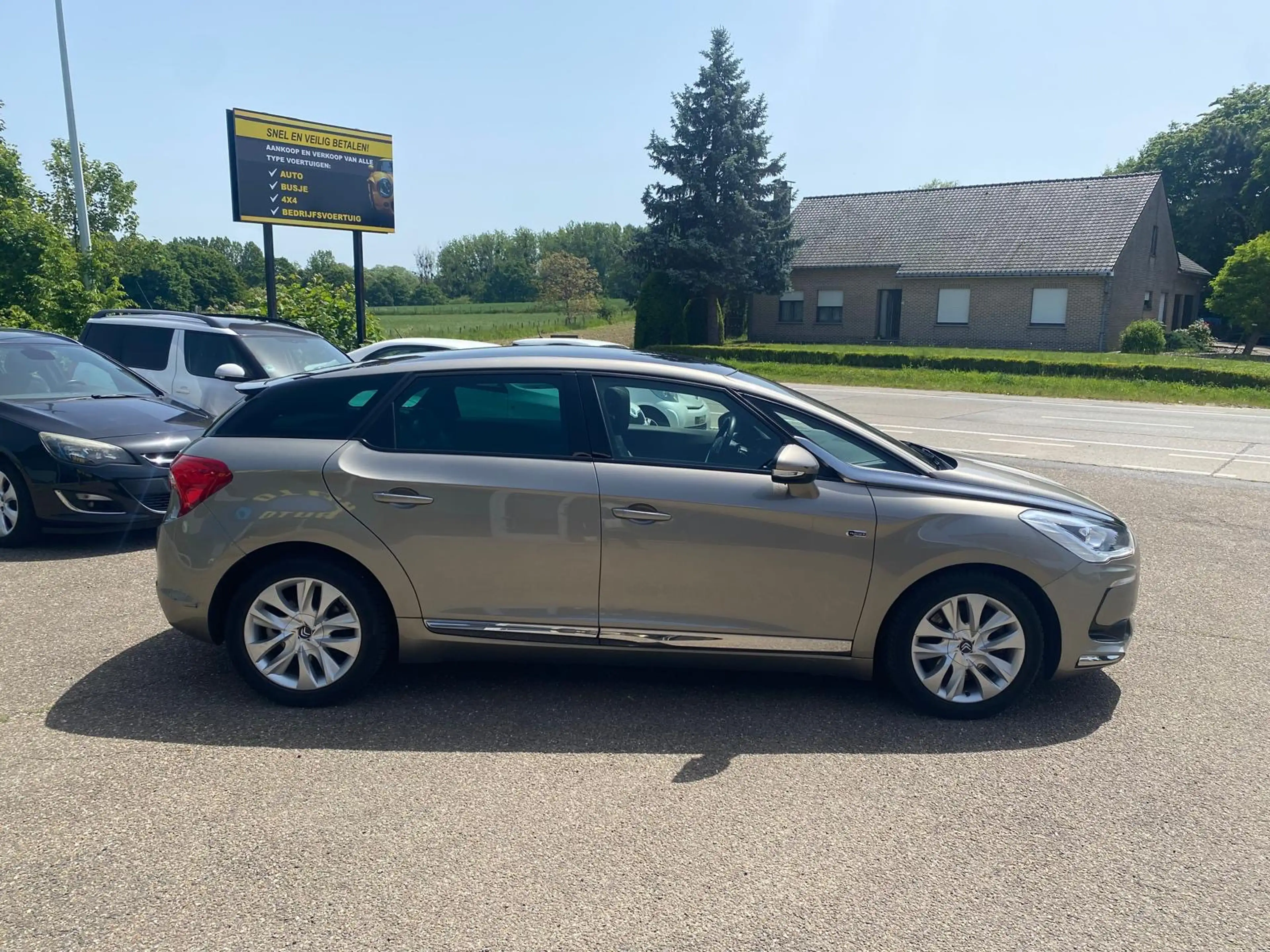Citroen DS5 DS5 2.0 HDi Sport Chic **1ste eigenaar** — photo 3