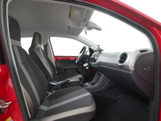 Volkswagen Up! view 3