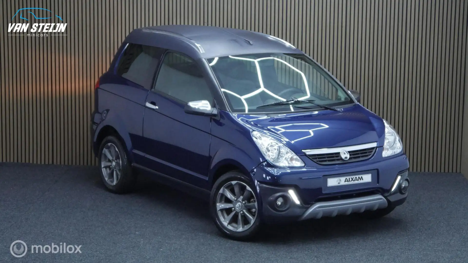 Aixam Crossover Brommobiel Premium |10dkm Bleu - 2