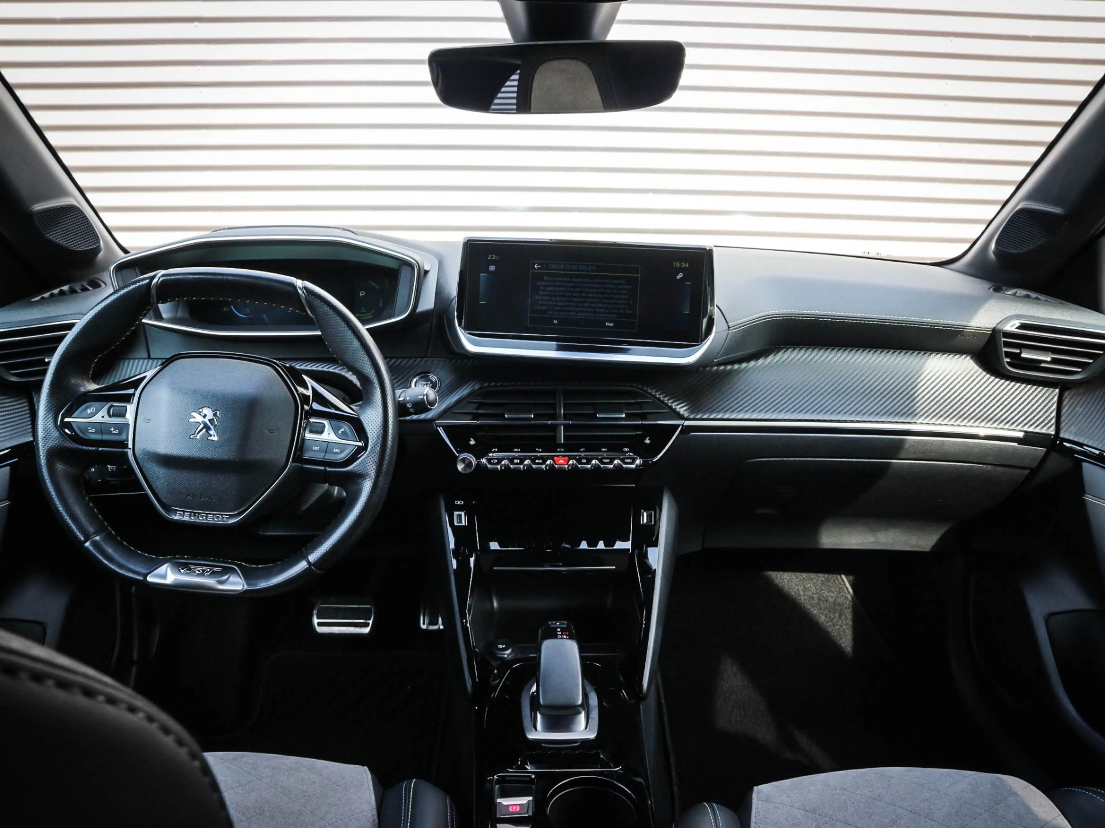 Peugeot e-208 EV GT 350 50 kWh Clima | Adaptive cruise | 360 gra — photo 5