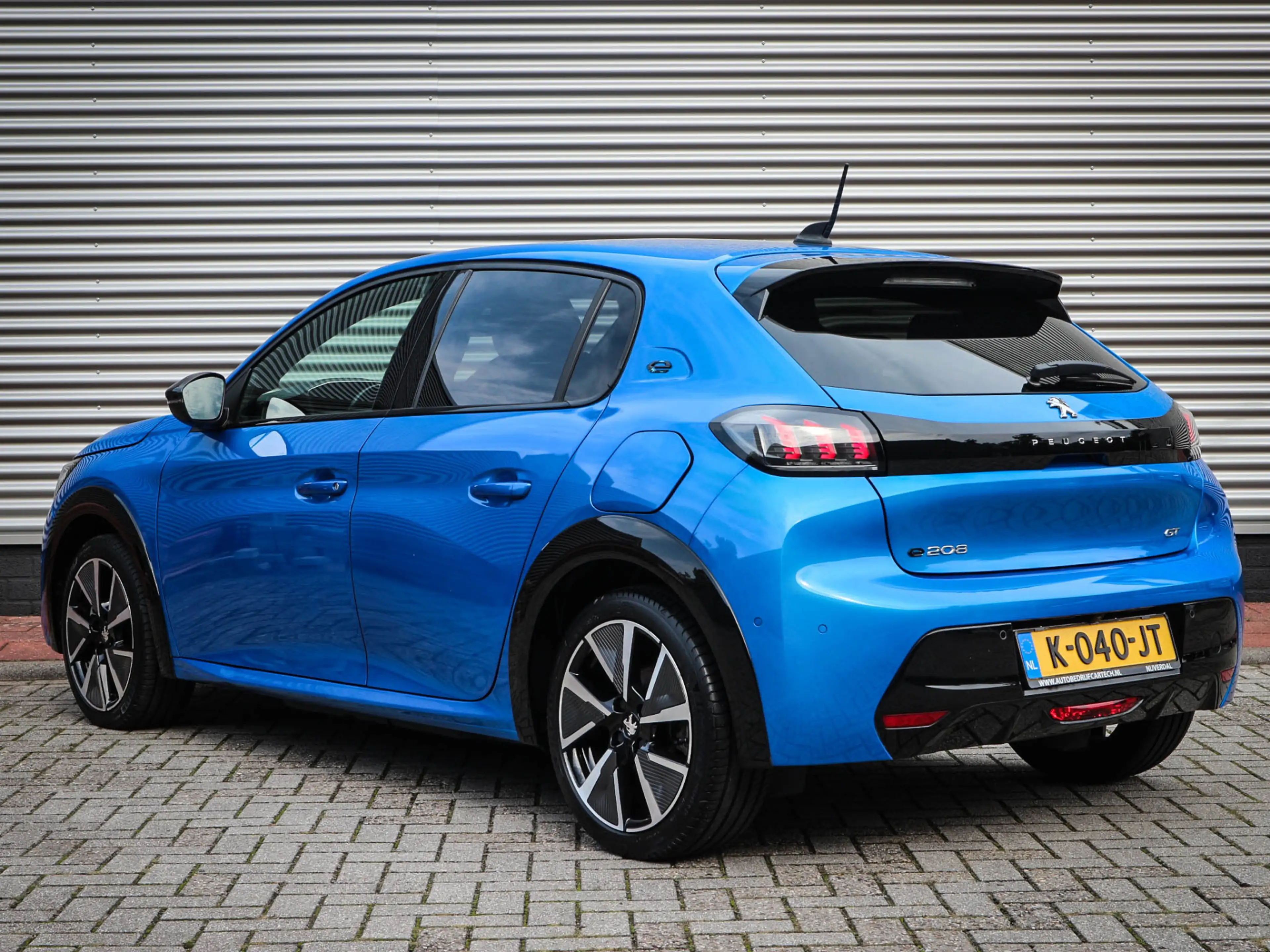 Peugeot e-208 EV GT 350 50 kWh Clima | Adaptive cruise | 360 gra — photo 10