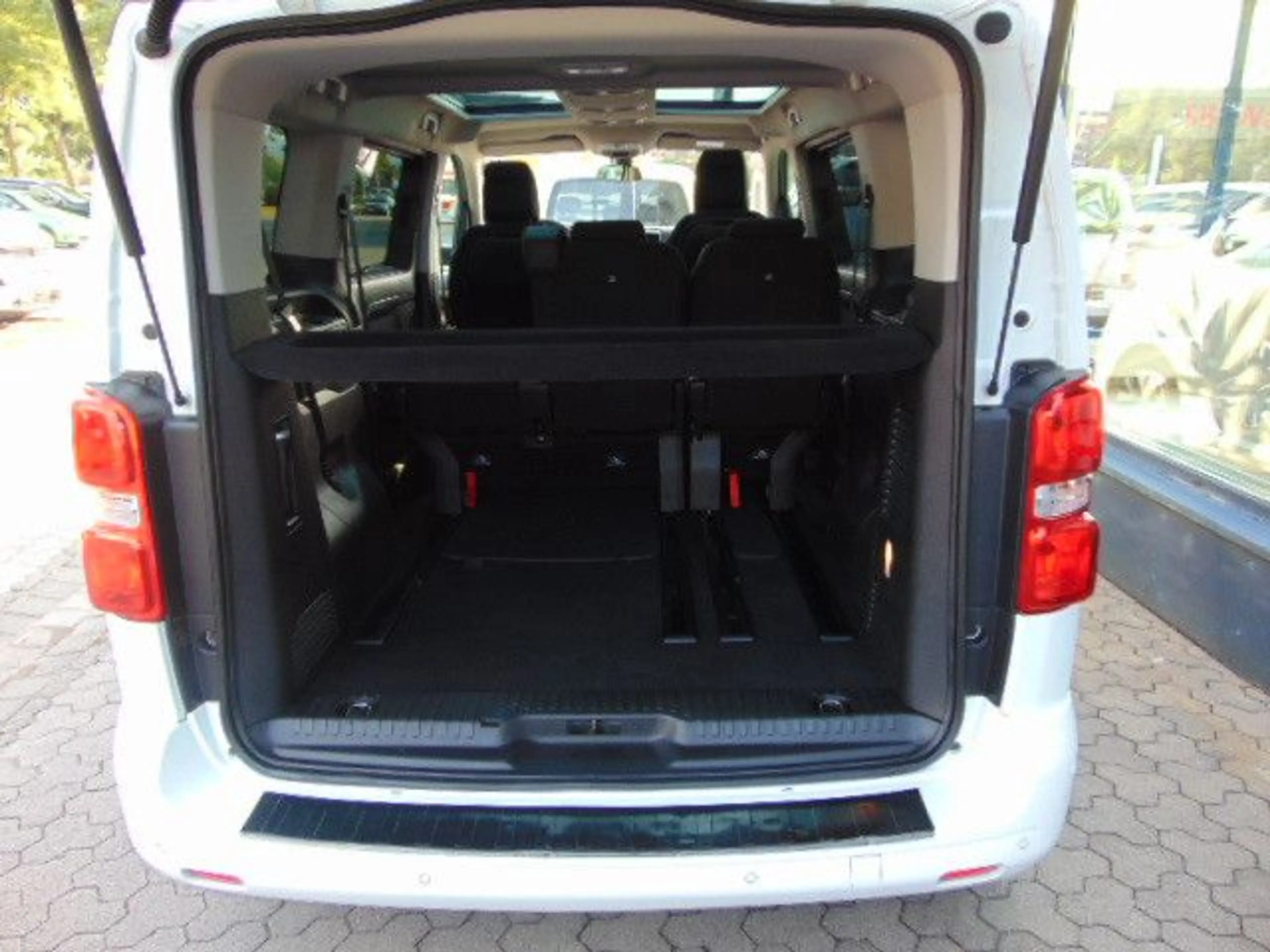 Citroen Jumpy Kombi M — photo 15