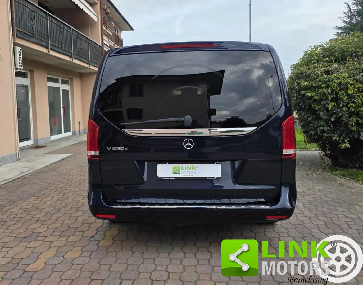 Mercedes-Benz V 250 d 190 CV 9G-TRONIC Premium Bleu - 2