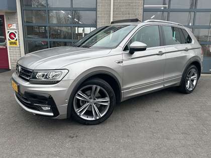 Volkswagen Tiguan 1.5 TSI Comfortline Business | R-Line | SCHUIFDAK