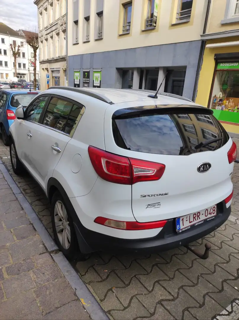 Kia Sportage 1.7 CRDi 2WD Access Blanc - 2