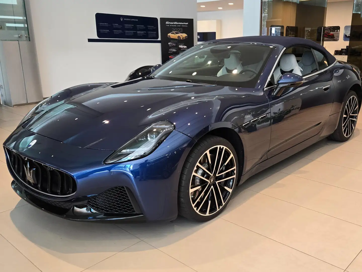 Maserati GranCabrio Grancabrio 3.0 Grancabrio awd auto Blau - 1