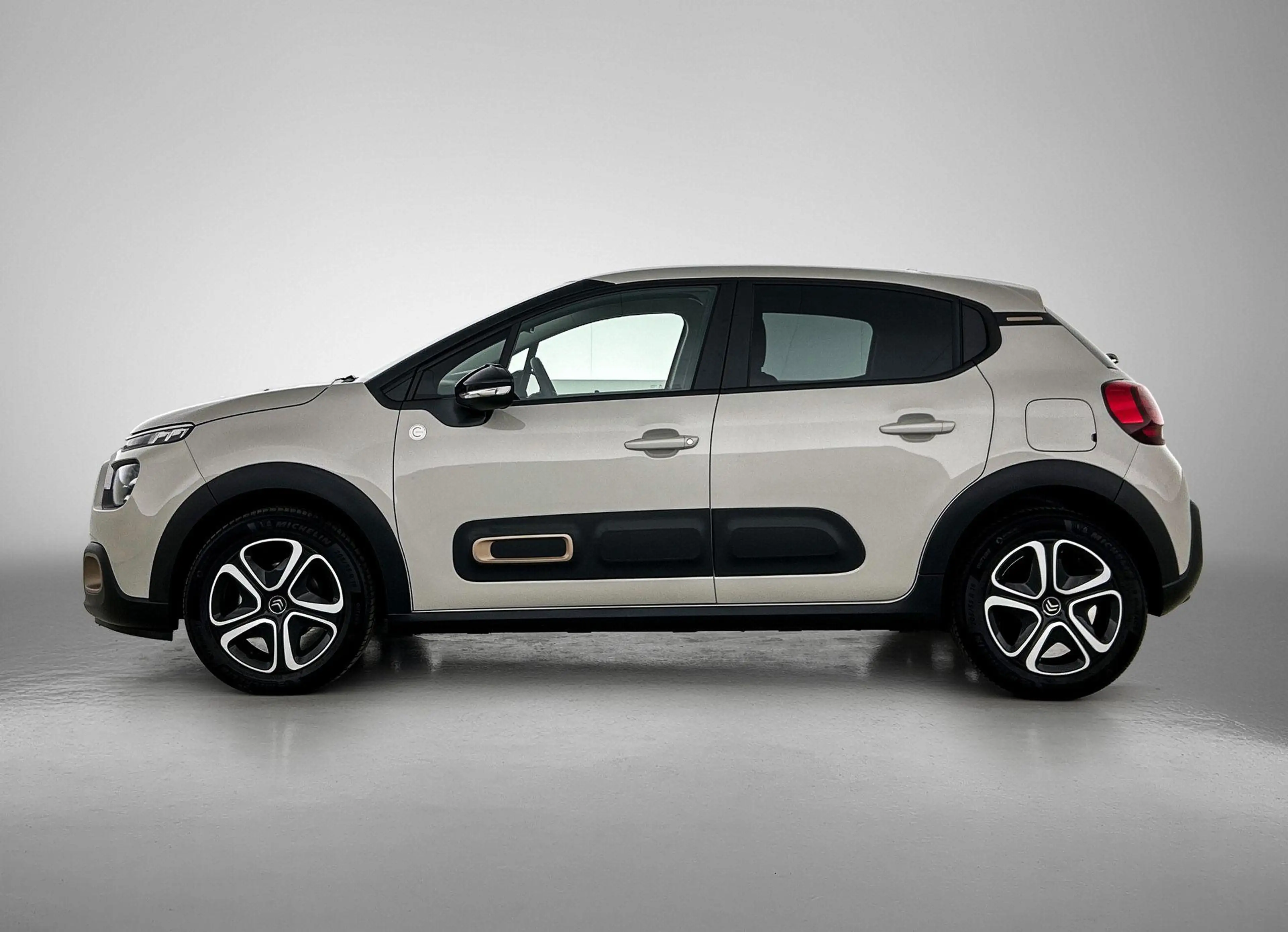 Citroen C3 C-Series 83 pk | Navigatie | Parkeersensoren Achte — photo 5