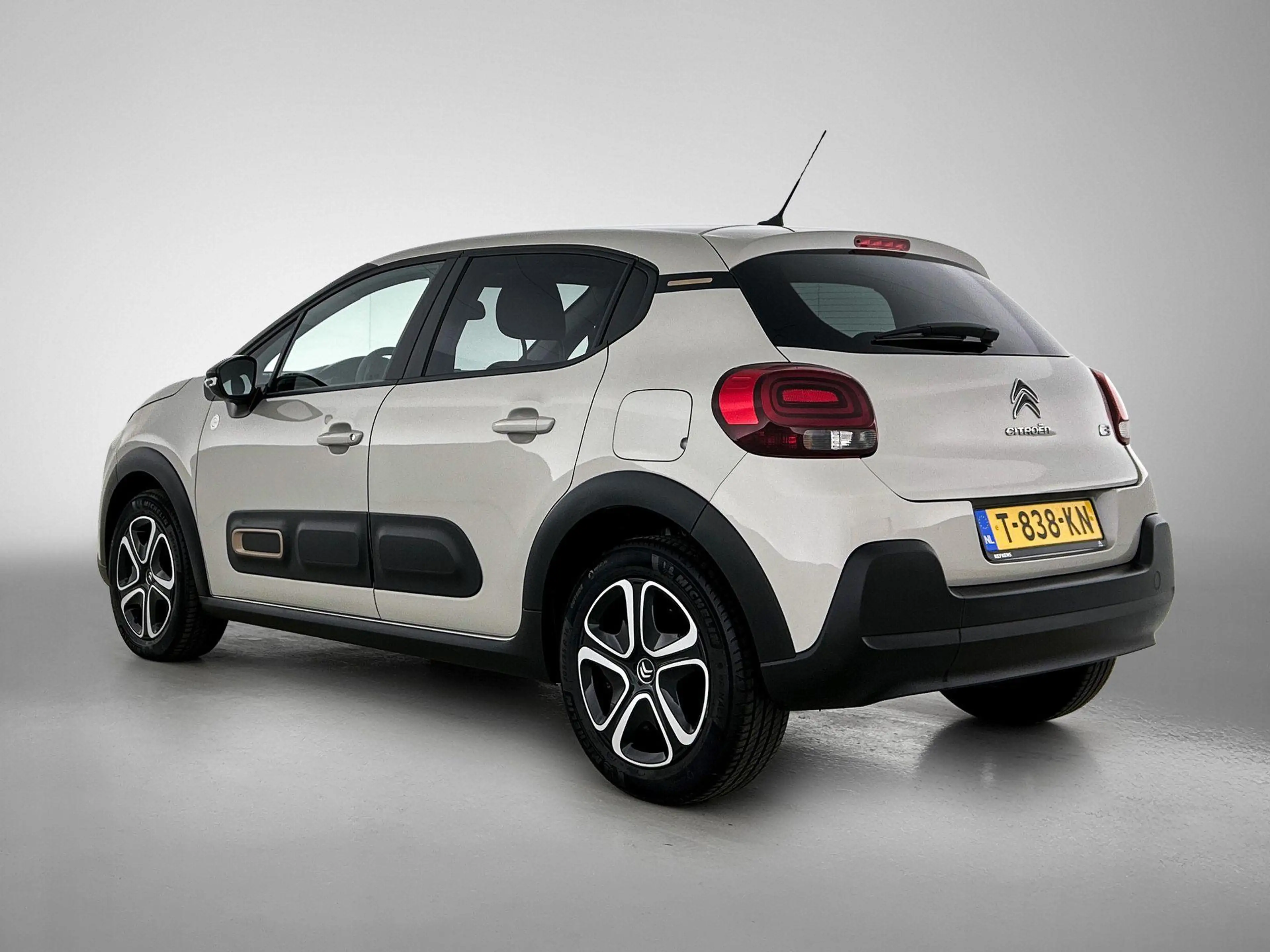 Citroen C3 C-Series 83 pk | Navigatie | Parkeersensoren Achte — photo 6