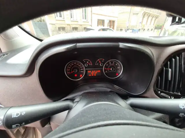 Fiat Doblo view 12