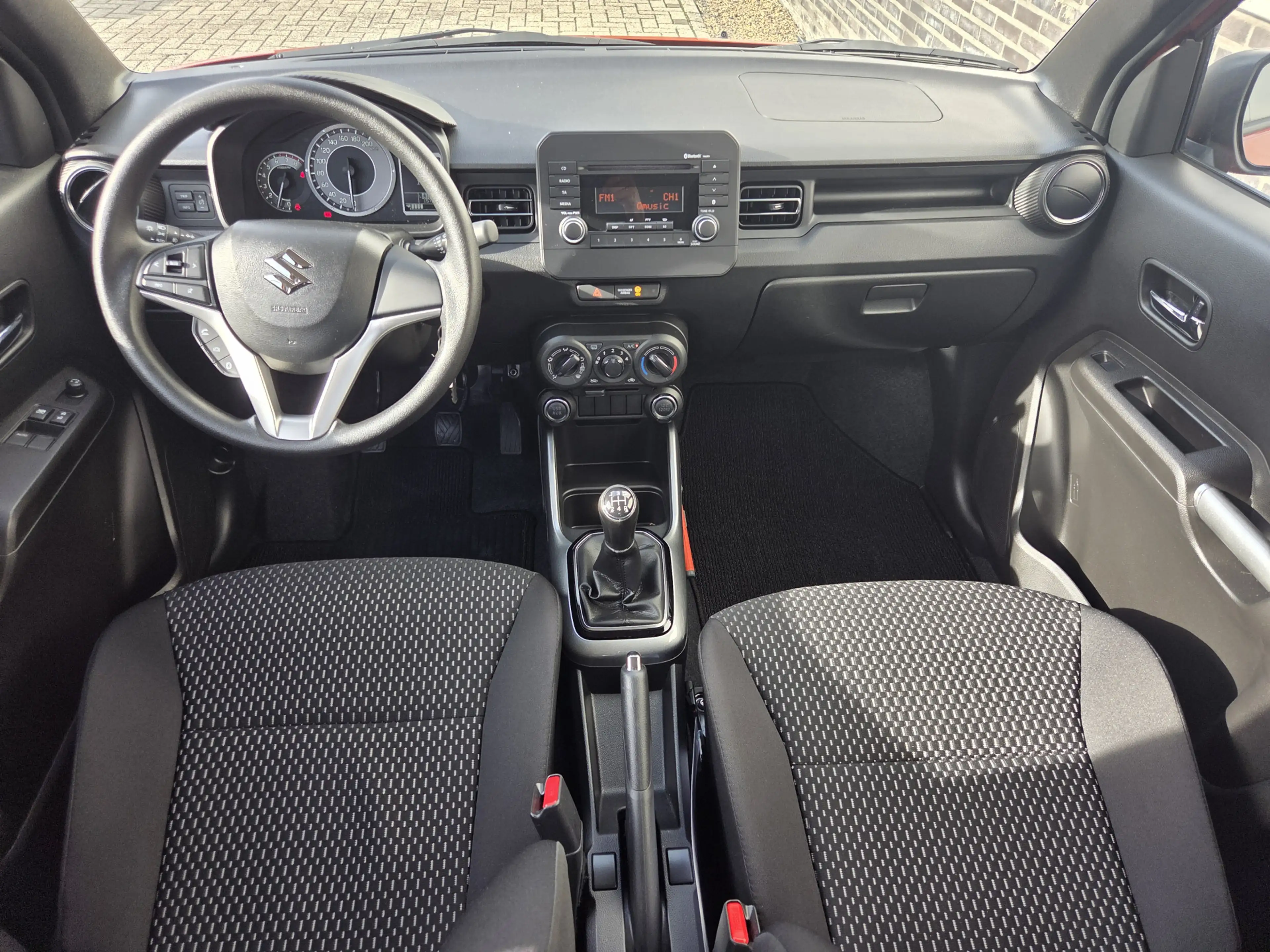 Suzuki Ignis 1.2 Smart Hybrid Comfort Airco Radio Bluetooth — photo 9