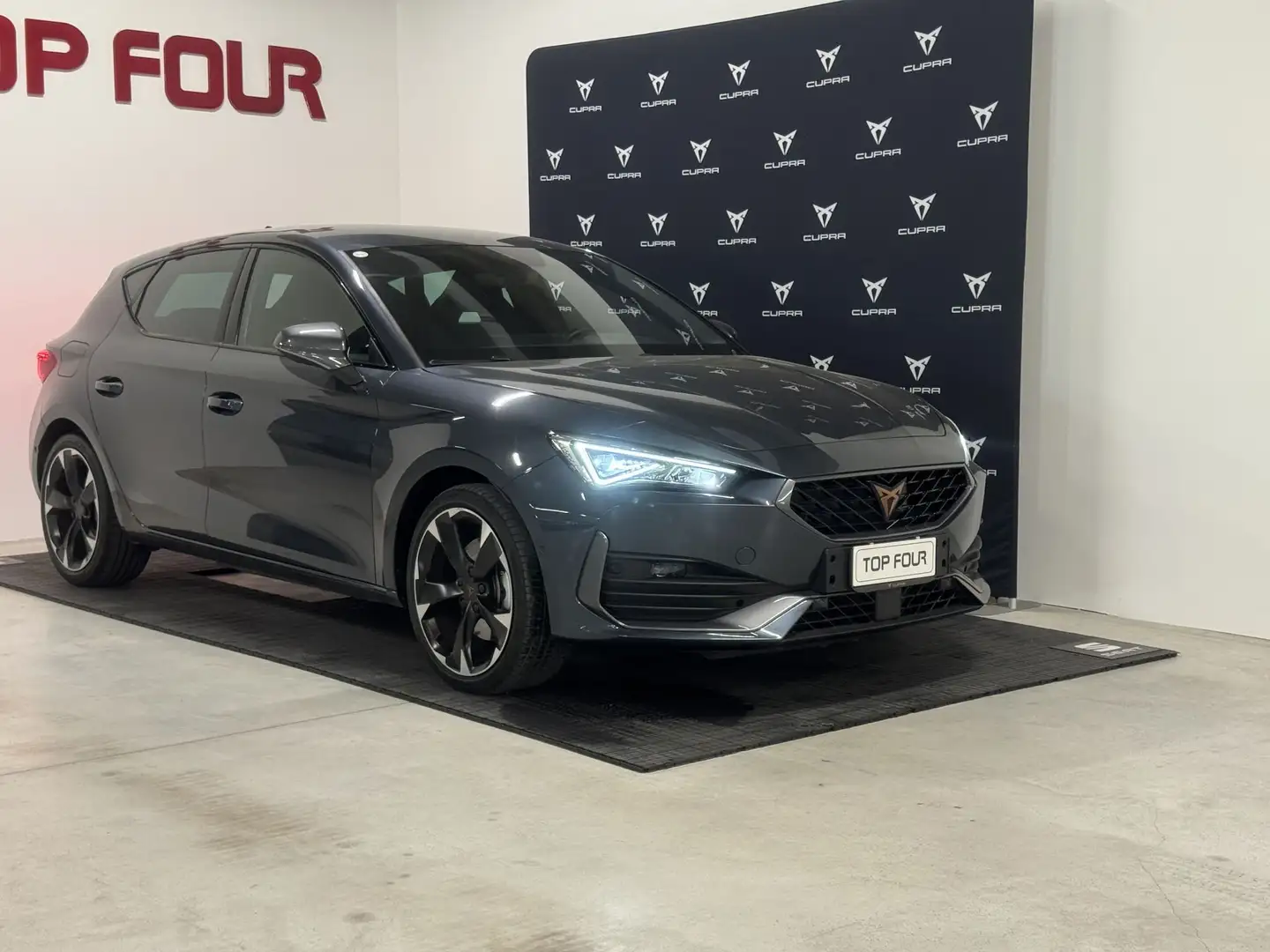 CUPRA Leon 1.4 e-HYBRID 204 CV DSG - 1