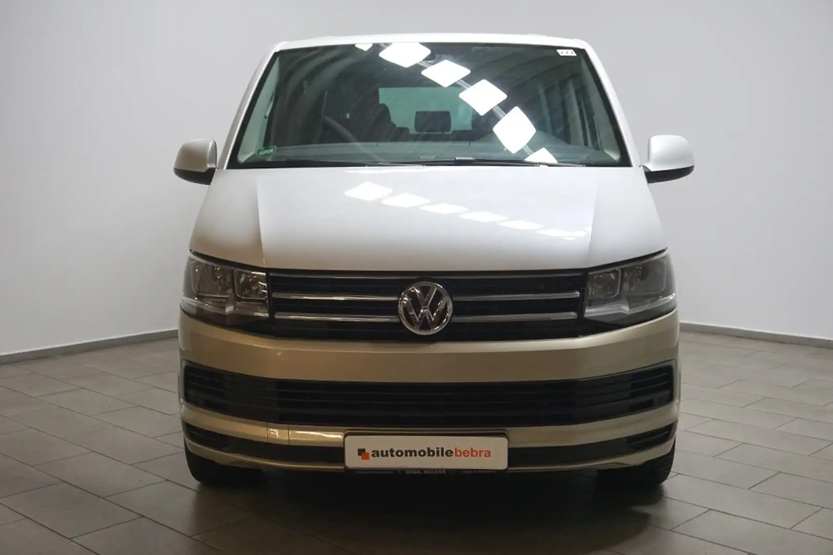 Volkswagen T6 Multivan 2.0TDI Comfortline AHK 7-Sitzer Navi Weiß - 2