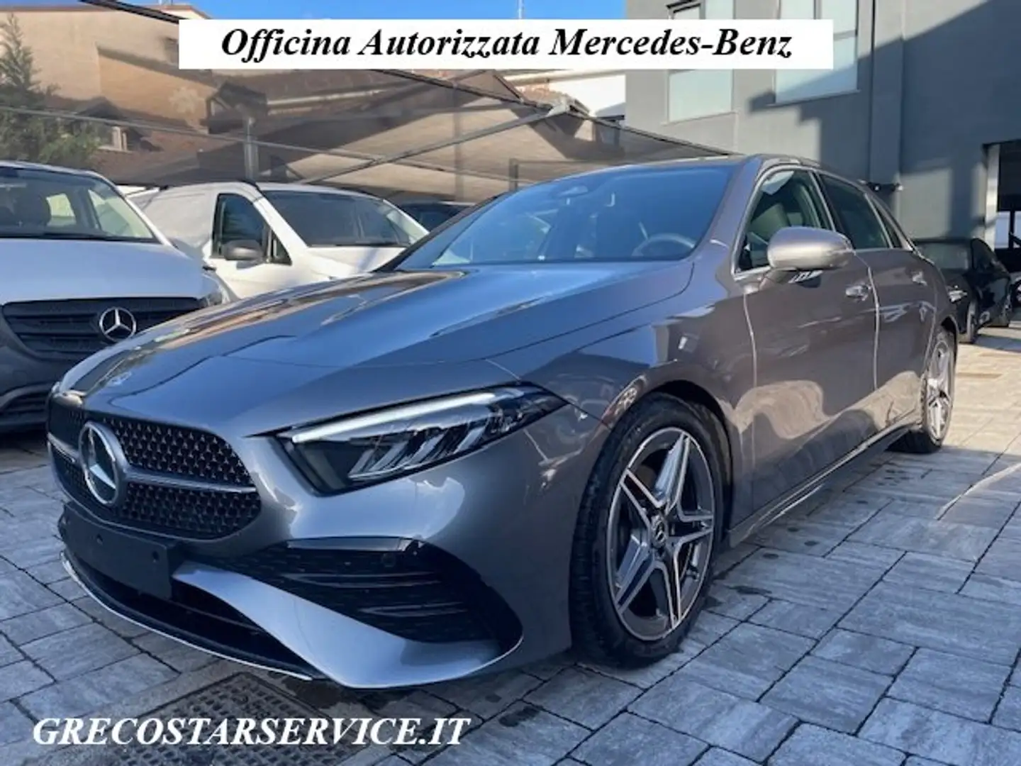 Mercedes-Benz A 180 d AMG Line Advanced Plus Automatic TETTO+CAR-PLAY Grijs - 1