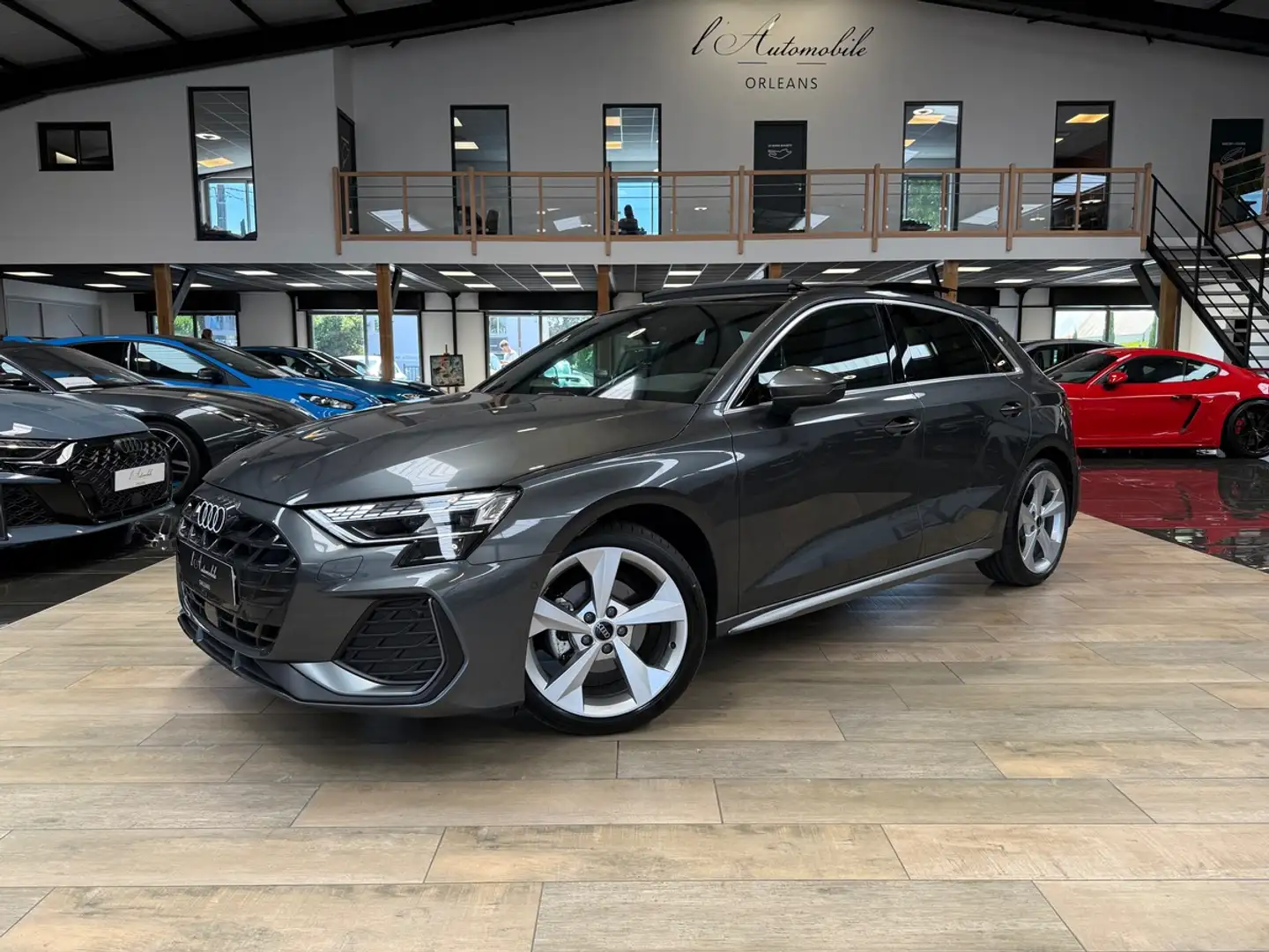 Audi A3 35 TDI 150CH - S-LINE - PHASE 2025 - TOIT OUVRANT/ Gris - 1