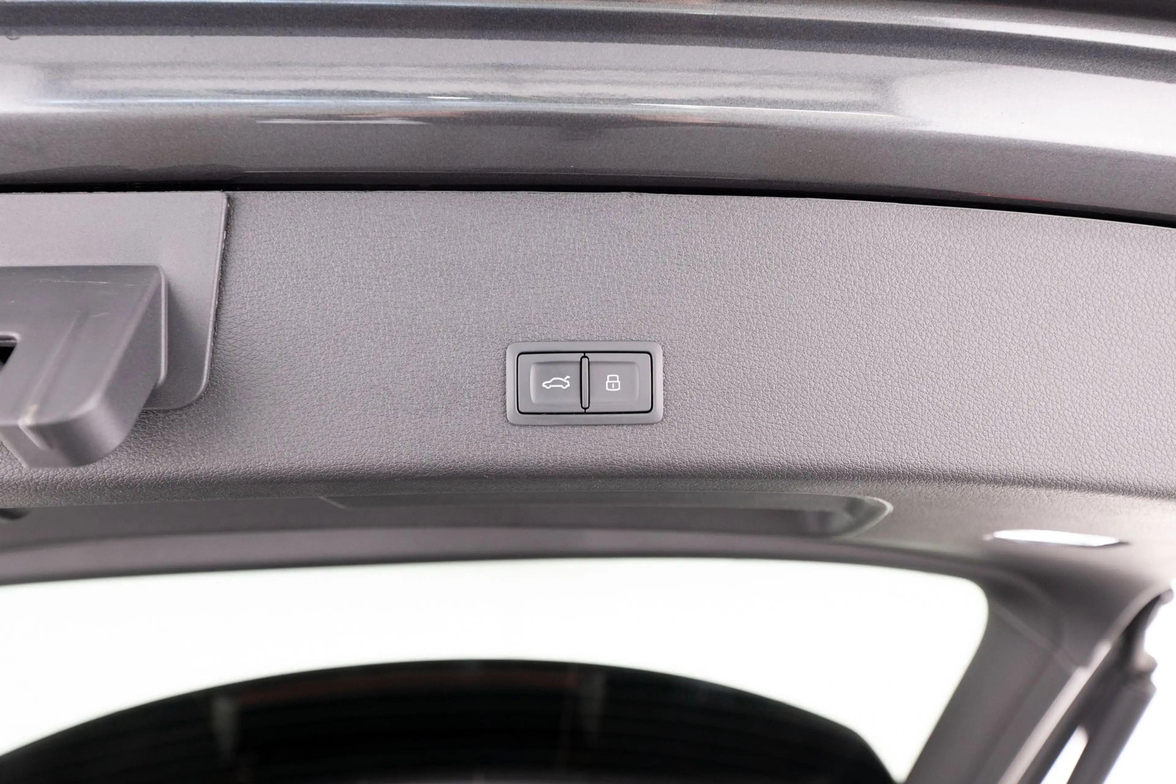 Audi e-tron S Modell 503 PS BLACK MATRIX B&O -61% — photo 9
