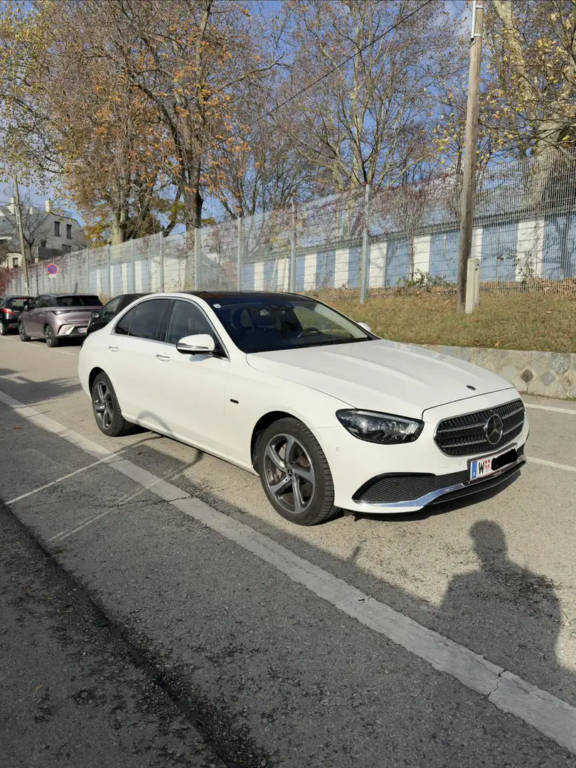 Mercedes-Benz E 300 Austria Edition Weiß - 2