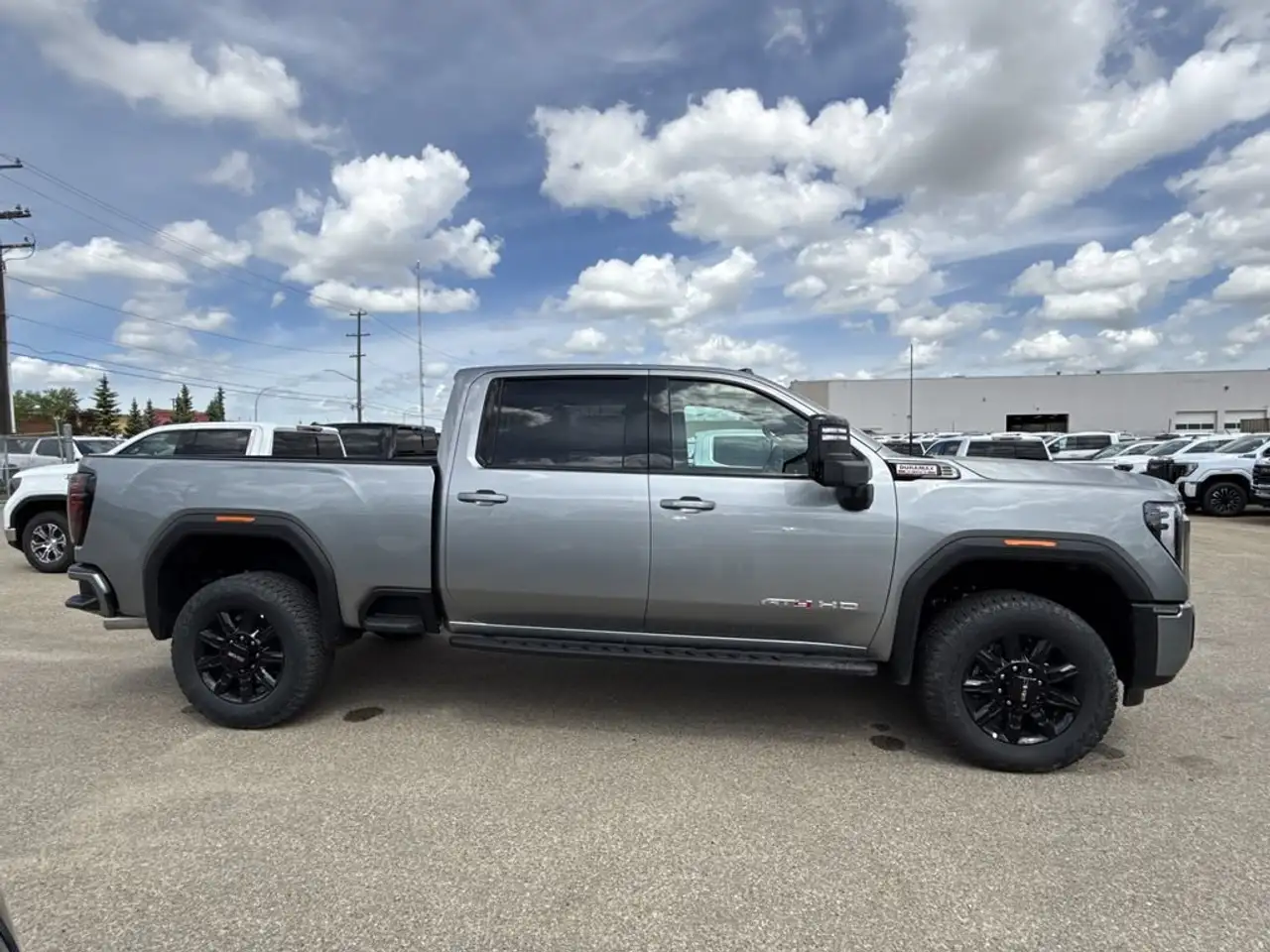 GMC Sierra 3500HD снимка GMC Sierra 3500HD