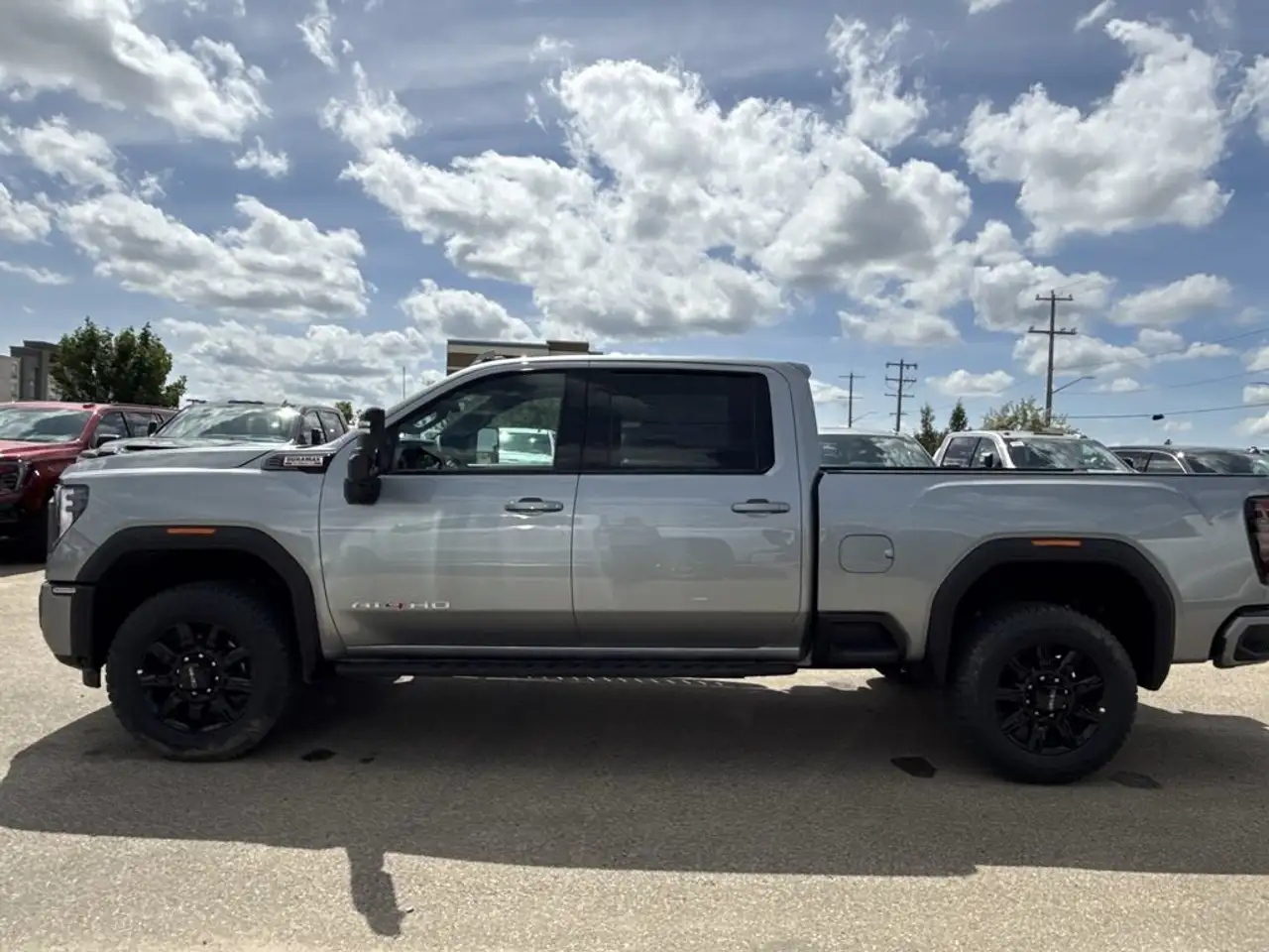 GMC Sierra 3500HD снимка GMC Sierra 3500HD