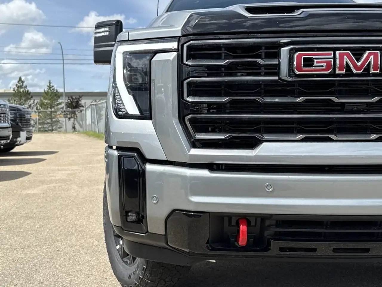 GMC Sierra 3500HD снимка GMC Sierra 3500HD