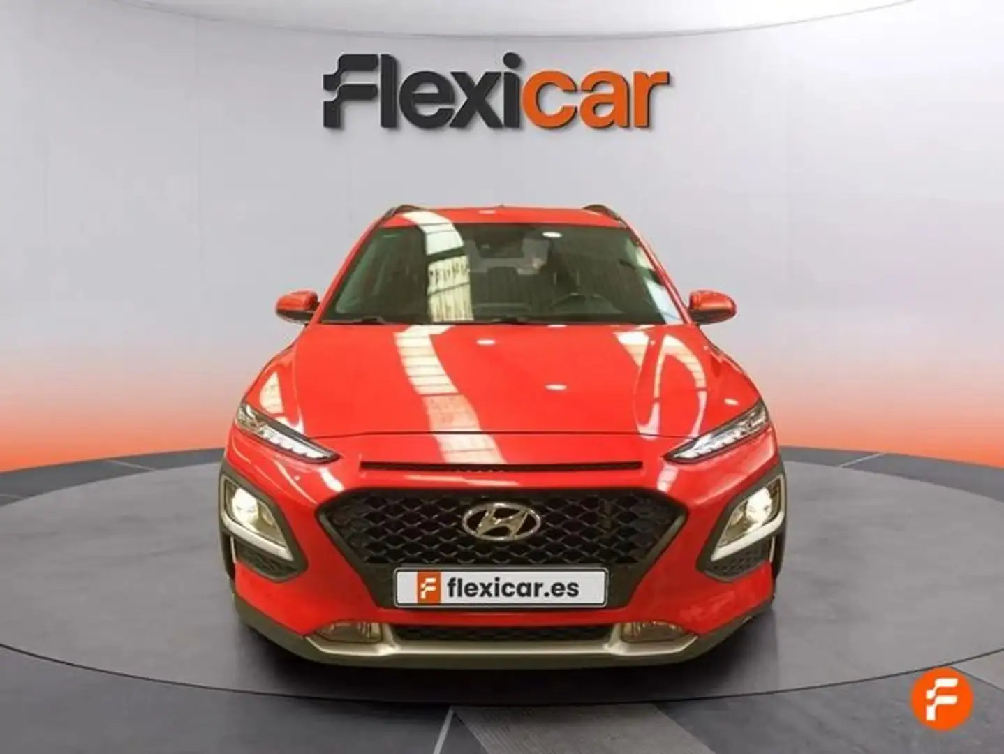 Hyundai KONA 1.0 TGDI Essence 4x2 Rojo - 2