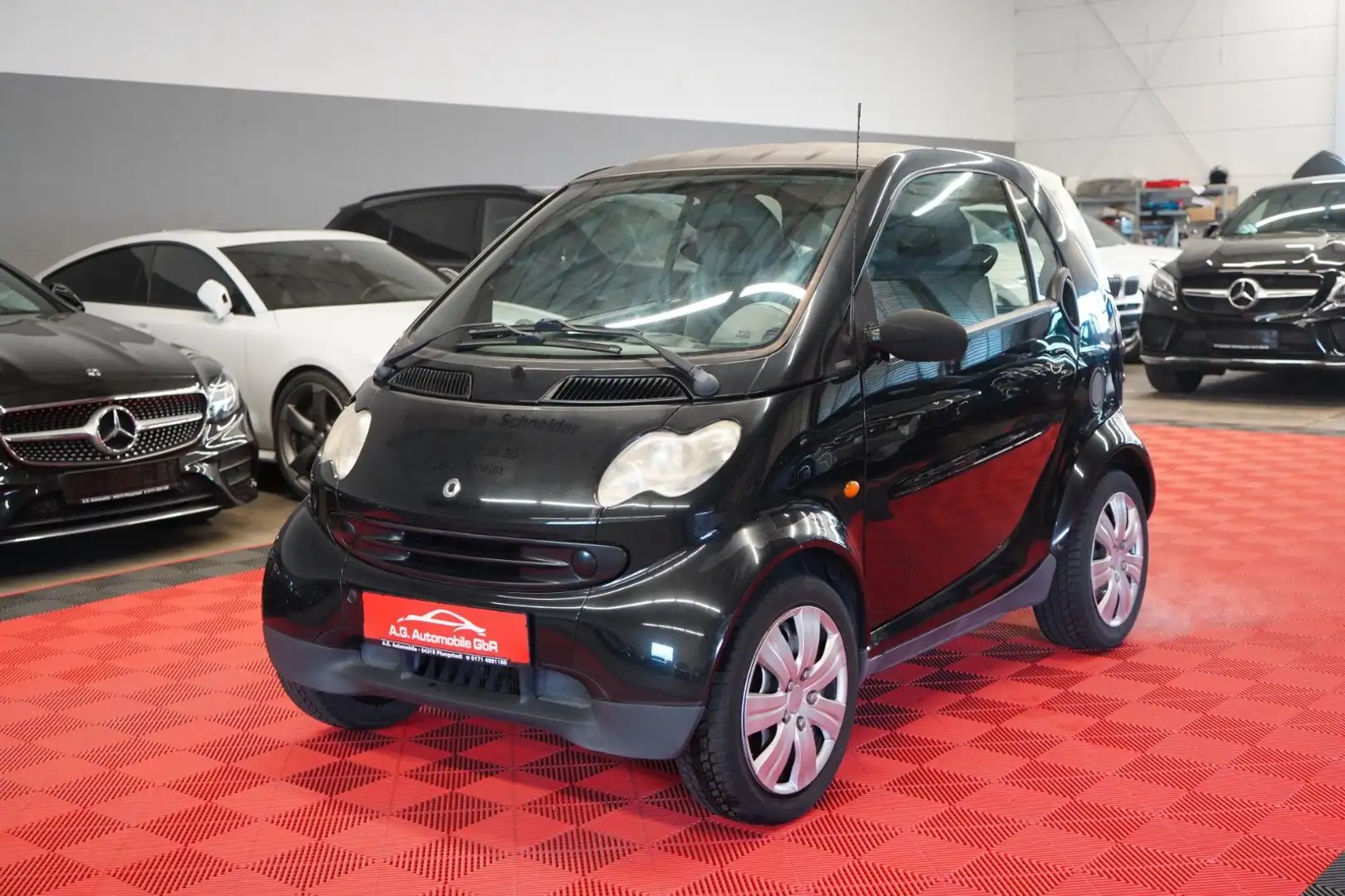 smart forTwo 0.7 T. Coupe Pure *8Fach bereift* Noir - 1