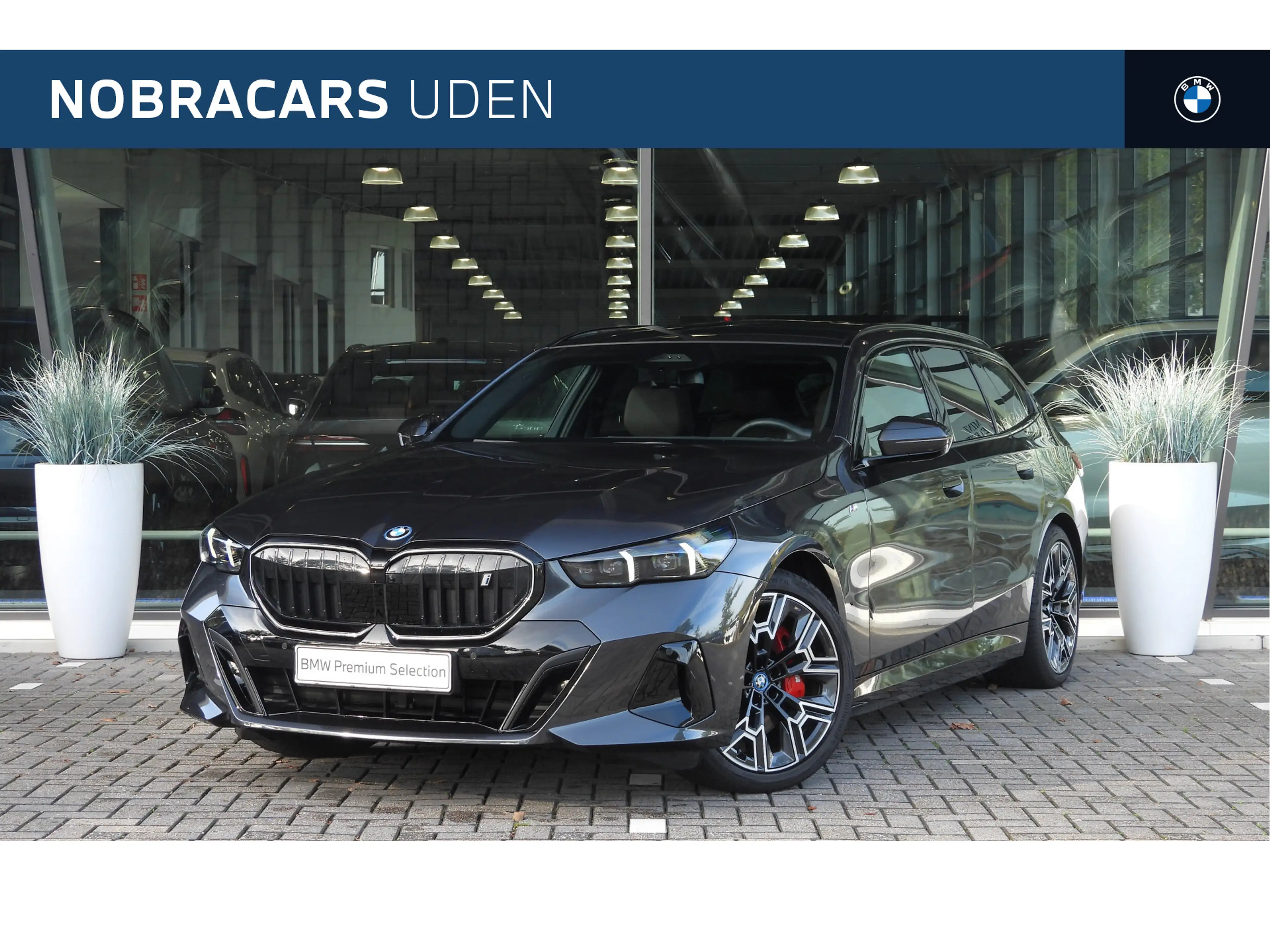 BMW i5 Touring eDrive40 M Sport / Panoramadak / Trekhaak