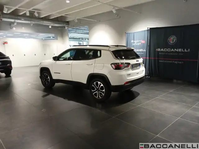 Jeep Compass view 6
