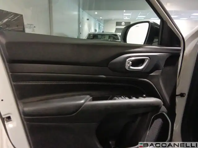 Jeep Compass view 11