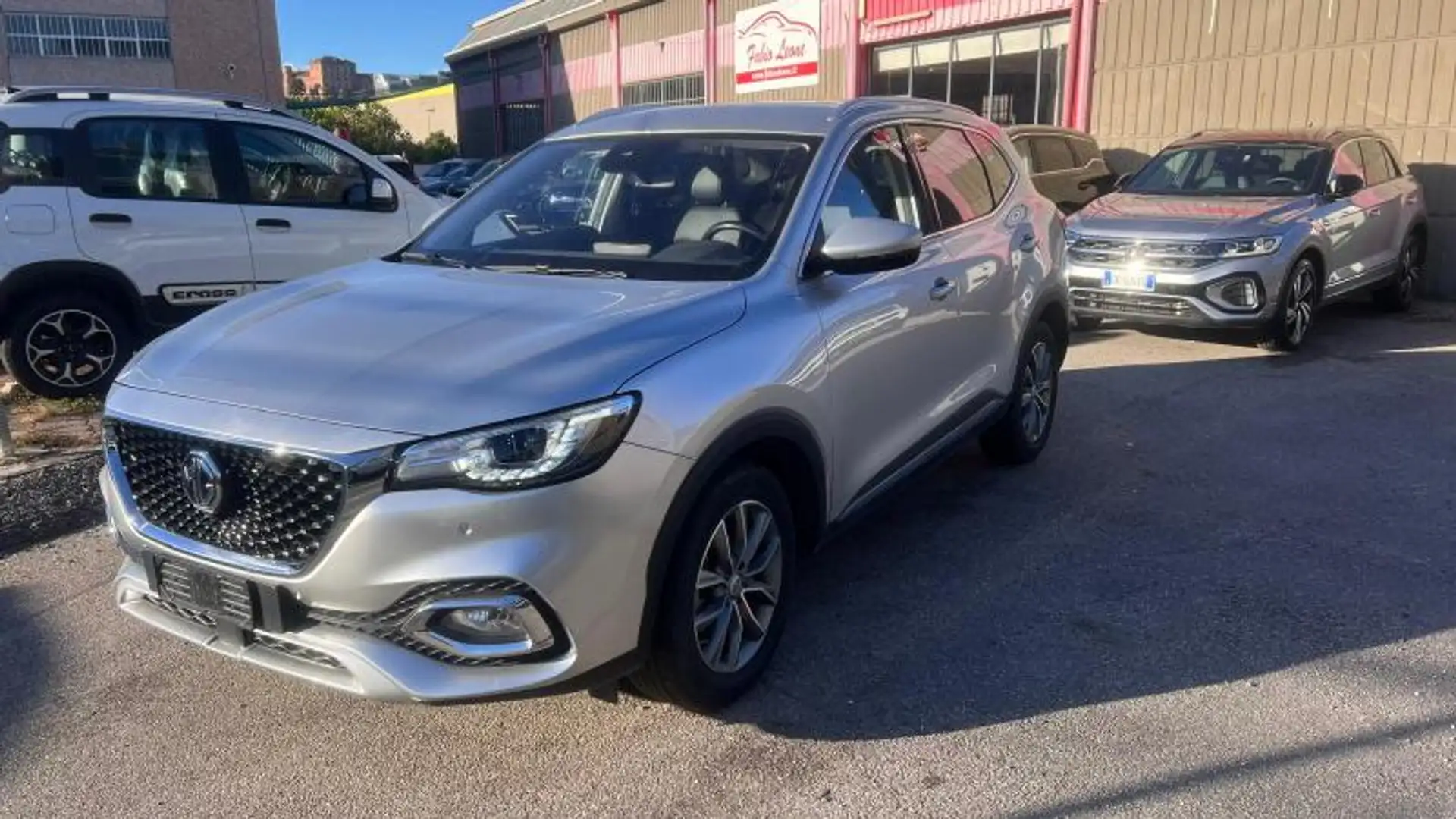 MG HS 1.5 t Comfort auto Grijs - 1