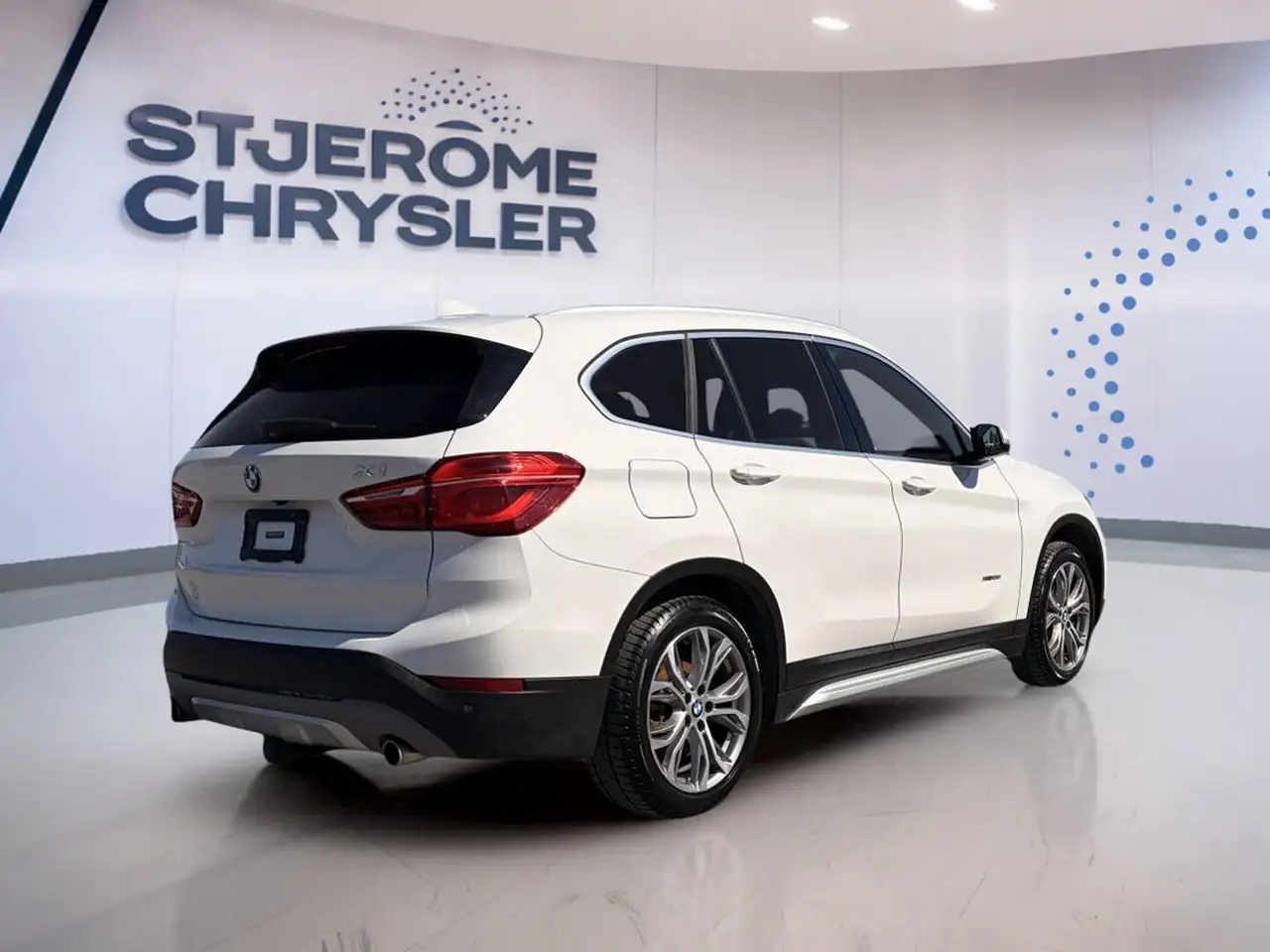 BMW X1 photo BMW X1
