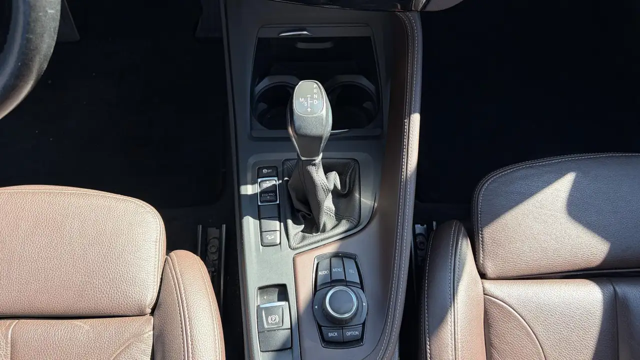BMW X1 photo BMW X1