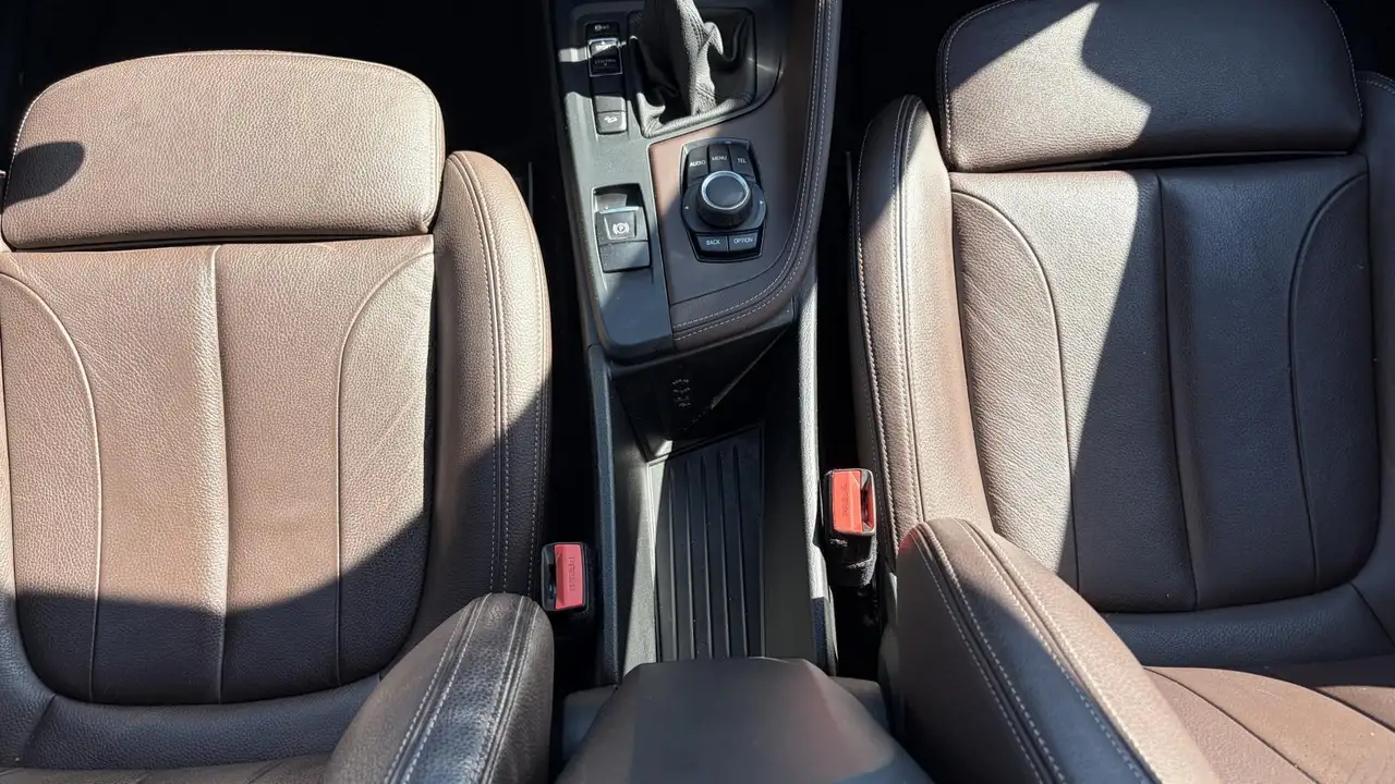 BMW X1 photo BMW X1