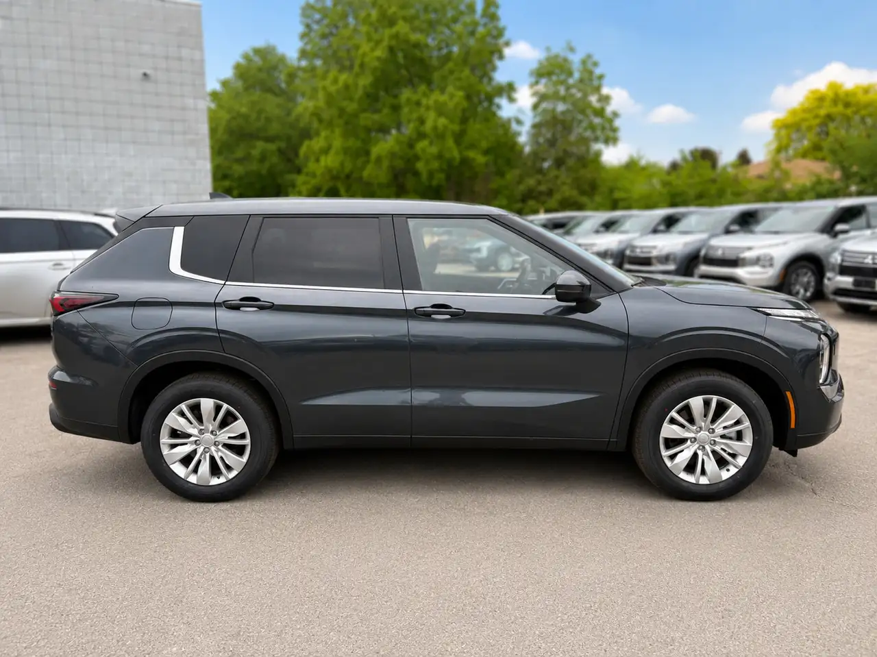 Mitsubishi Outlander снимка Mitsubishi Outlander
