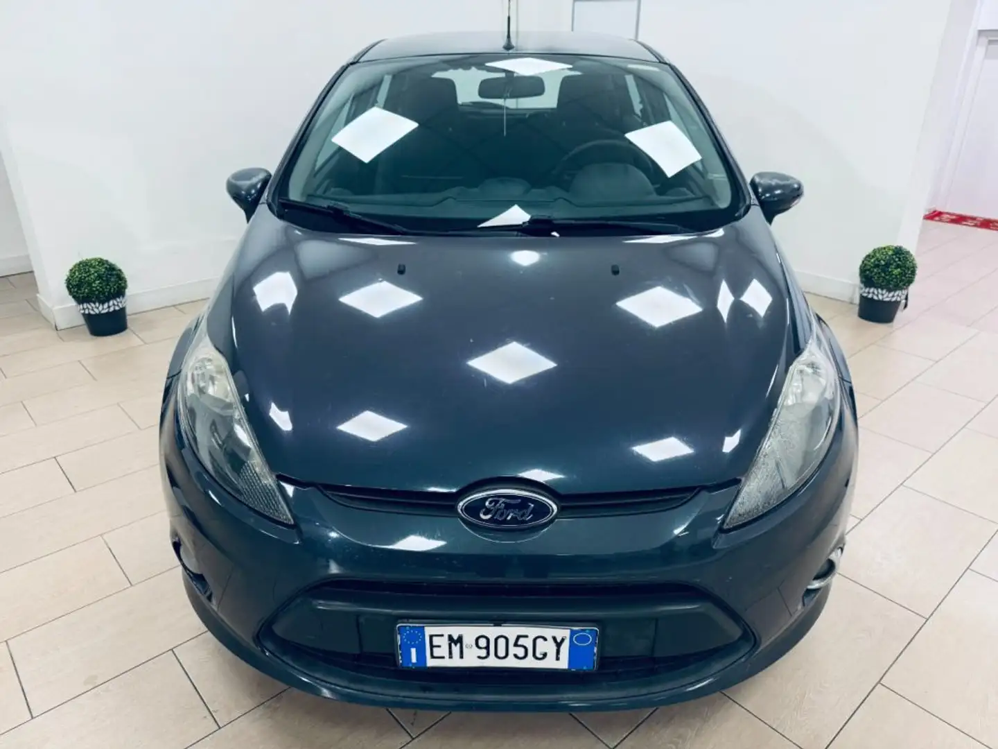 Ford Fiesta 1.2 82 CV Ikon GPL - 193.000 Km Grau - 2
