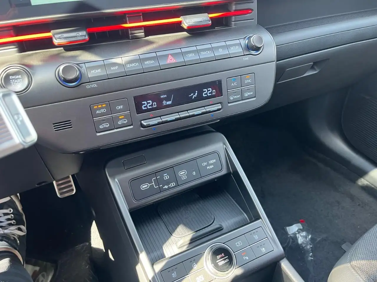 Hyundai KONA photo Hyundai KONA