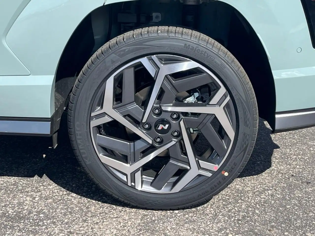 Hyundai KONA photo Hyundai KONA