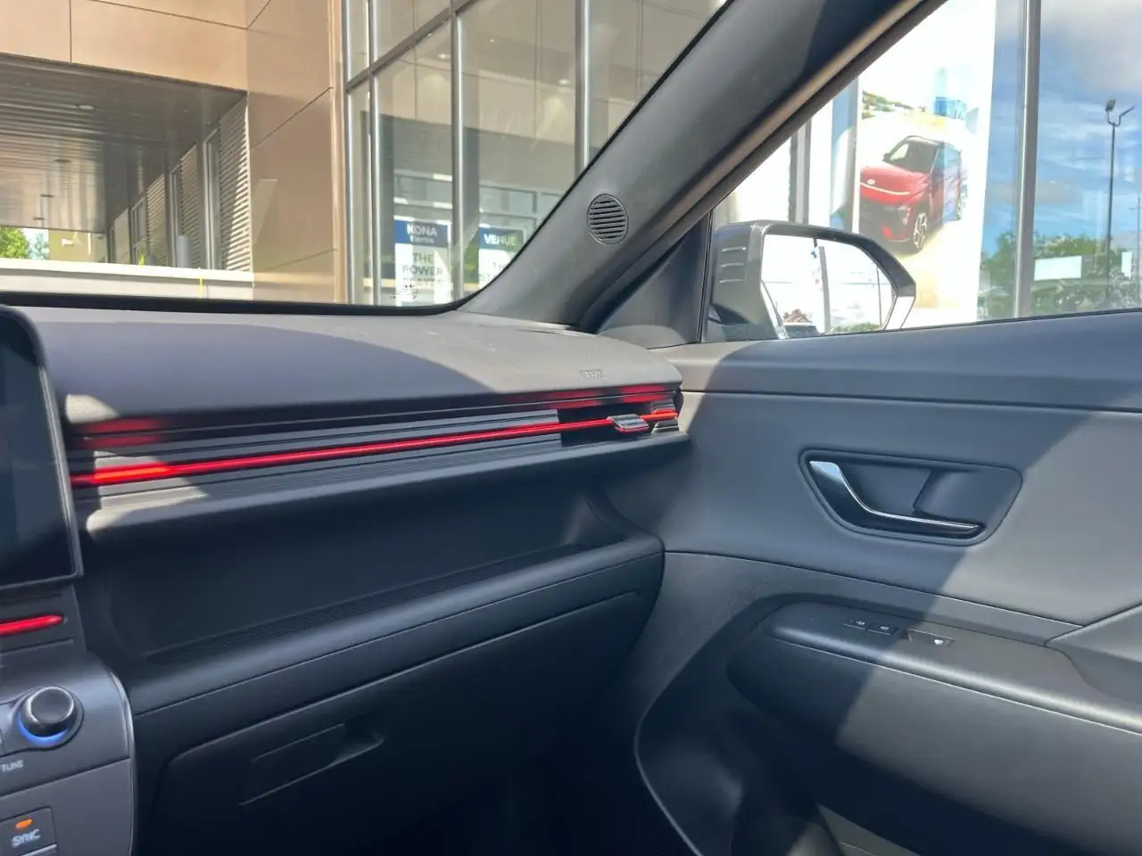 Hyundai KONA photo Hyundai KONA