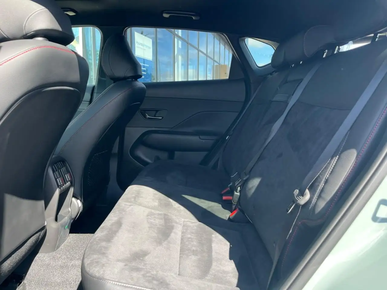 Hyundai KONA photo Hyundai KONA