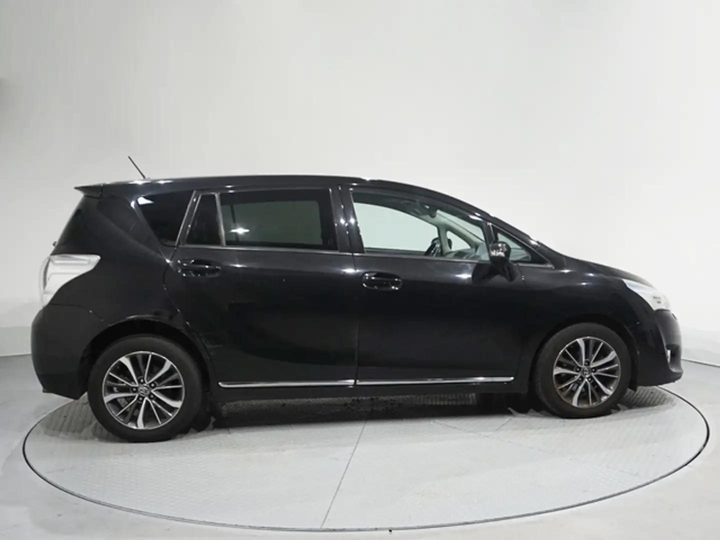 Toyota Verso 115D Business 7pl. Negro - 2