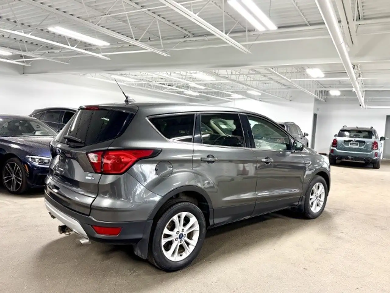 Ford Escape снимка Ford Escape