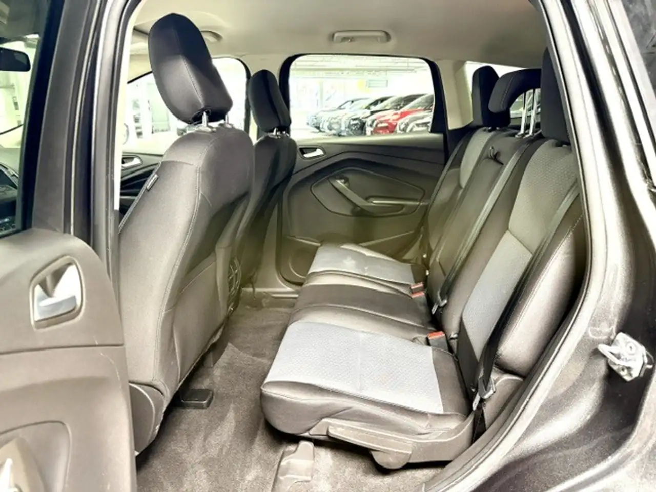 Ford Escape снимка Ford Escape
