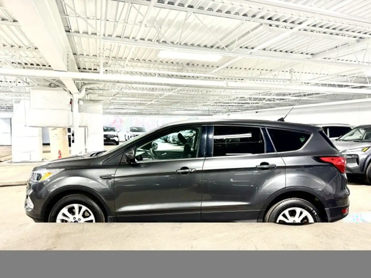 Ford Escape снимка Ford Escape