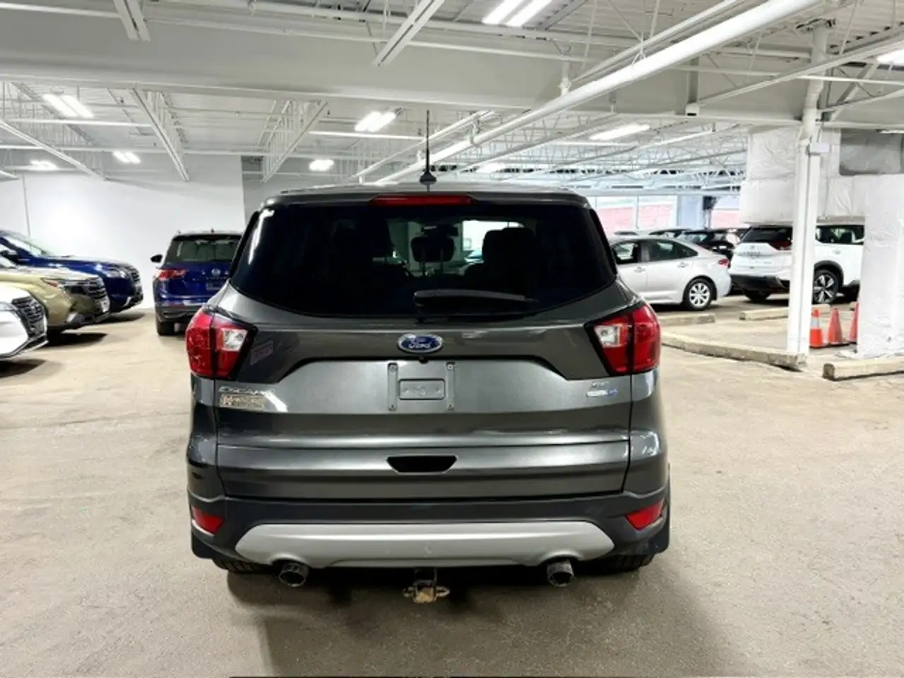Ford Escape снимка Ford Escape