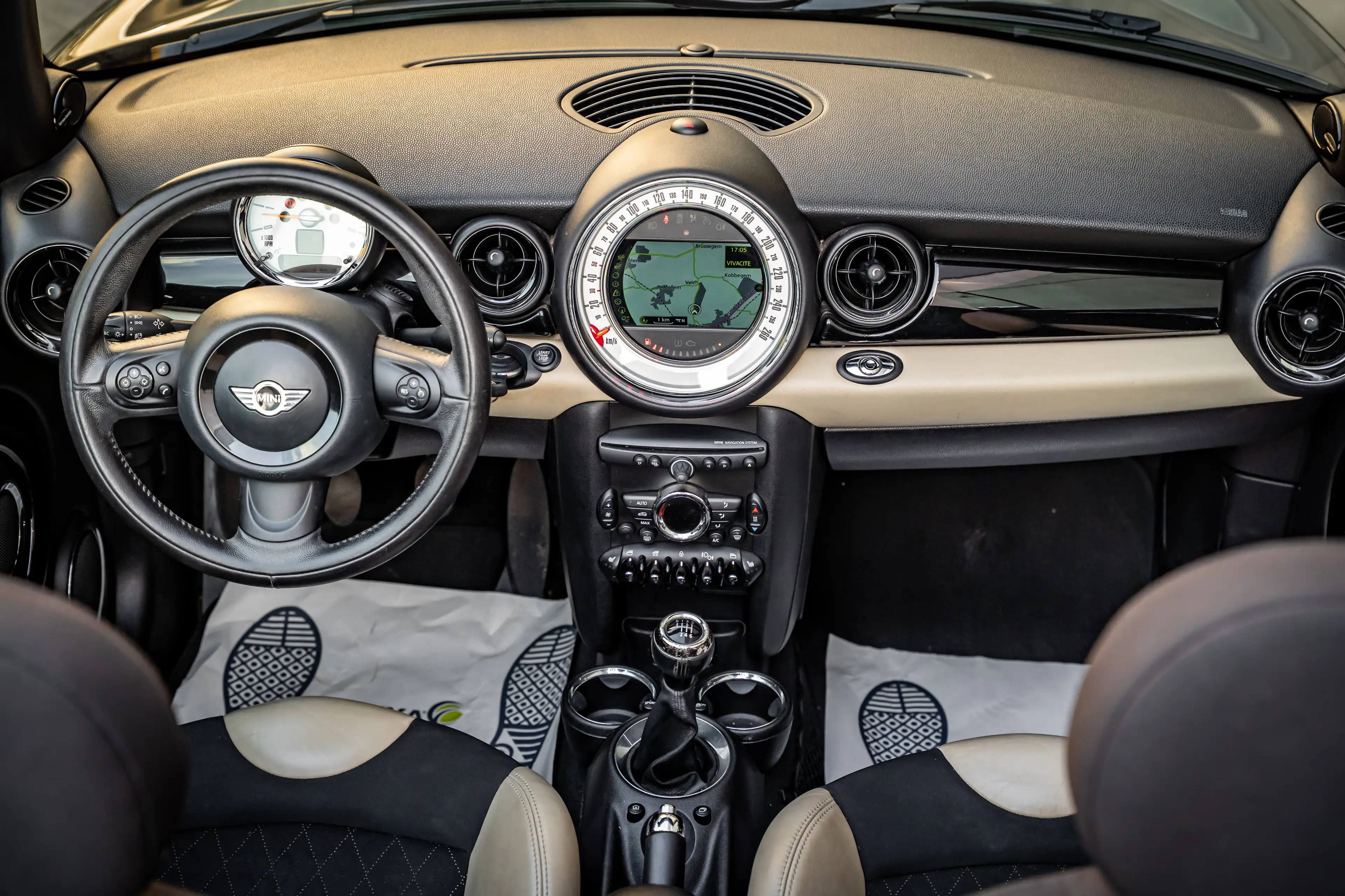 MINI One Cabrio Mini Cabriolet 1.6i One — photo 5