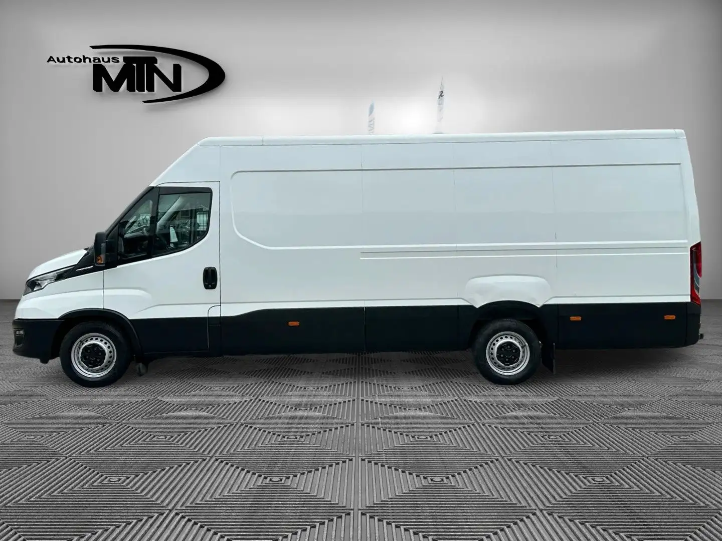 Iveco Daily 35S16 MAXI H2+L4 Automatik Klima Navi 1.HA - 2