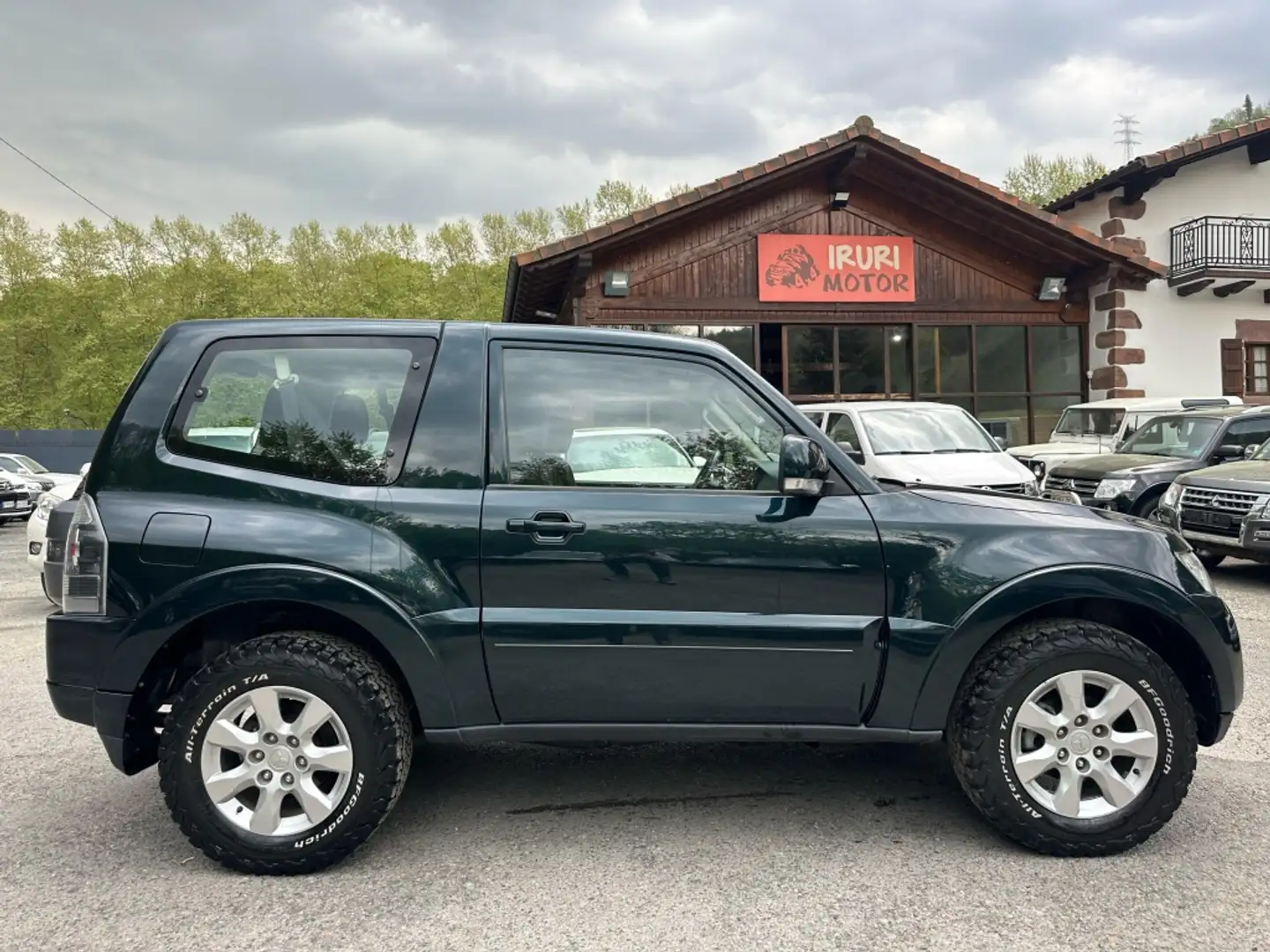 Mitsubishi Montero 3.2DI-D Spirit 5AT 190 Verde - 1