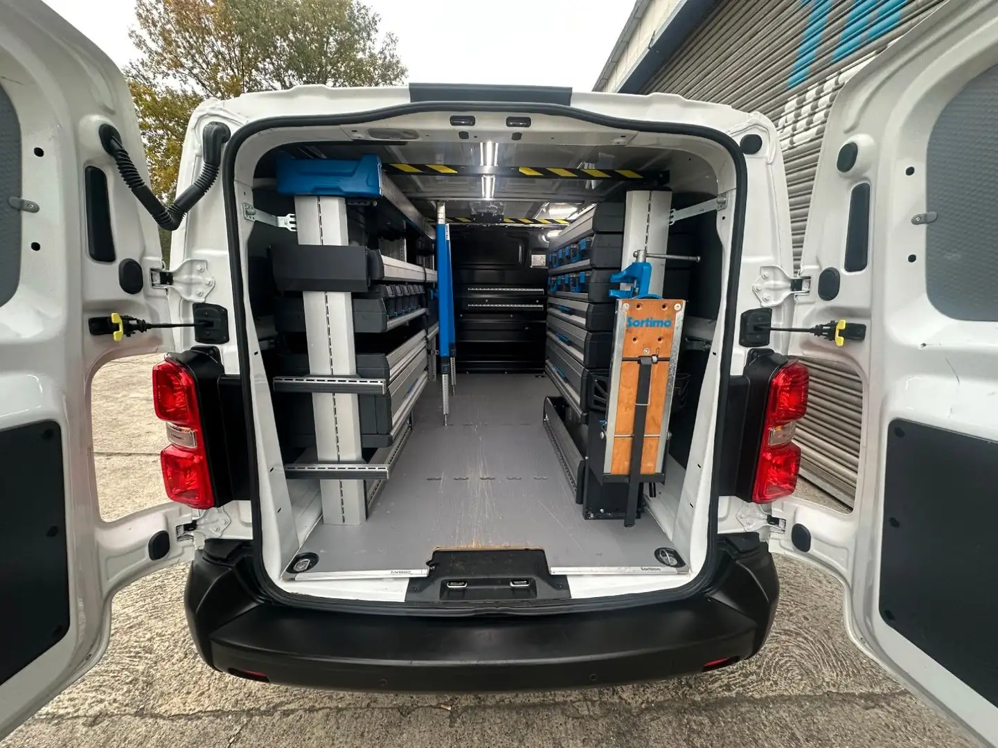 Opel Vivaro Kasten Edition L *2x SORTIMO*NAVI*KAMERA* Blanc - 1