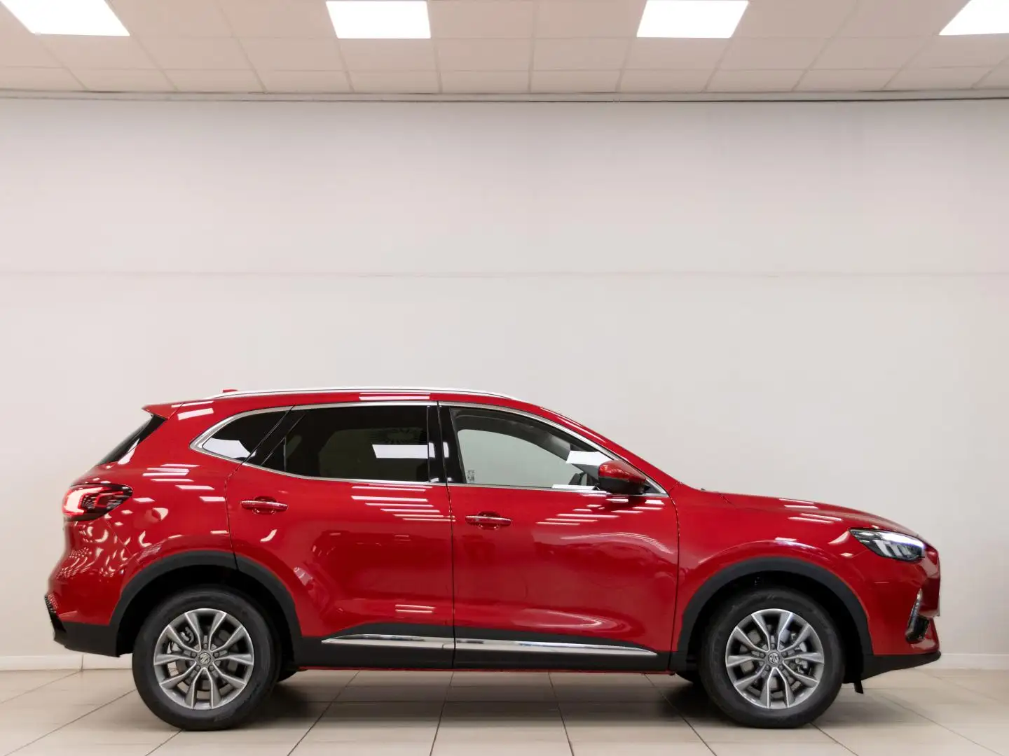 MG HS 1.5 T-GDI Comfort Rojo - 2