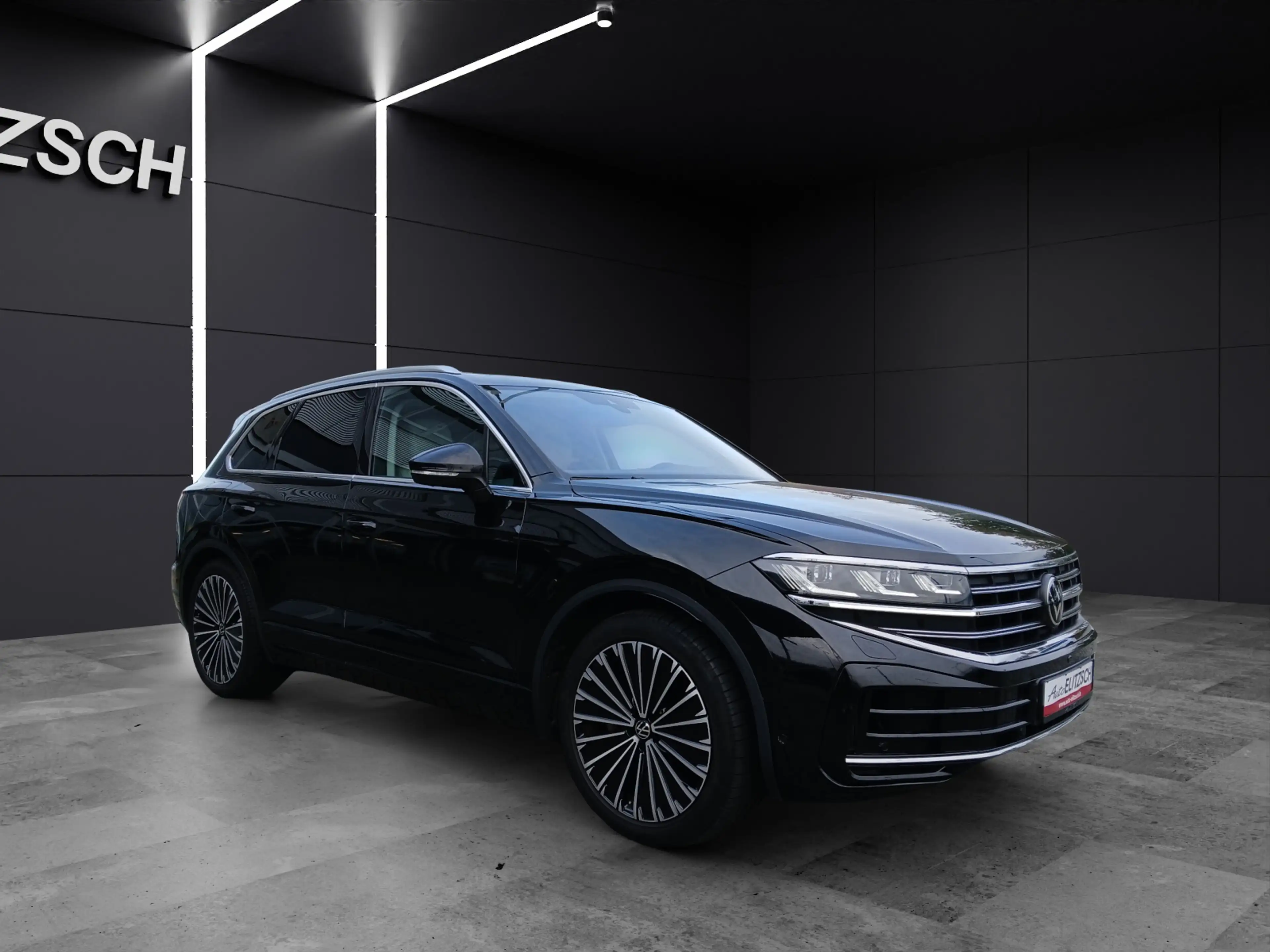 Volkswagen Touareg eHybrid Elegance Matrix Navi ACC AHK Pano HUD 4... — photo 7