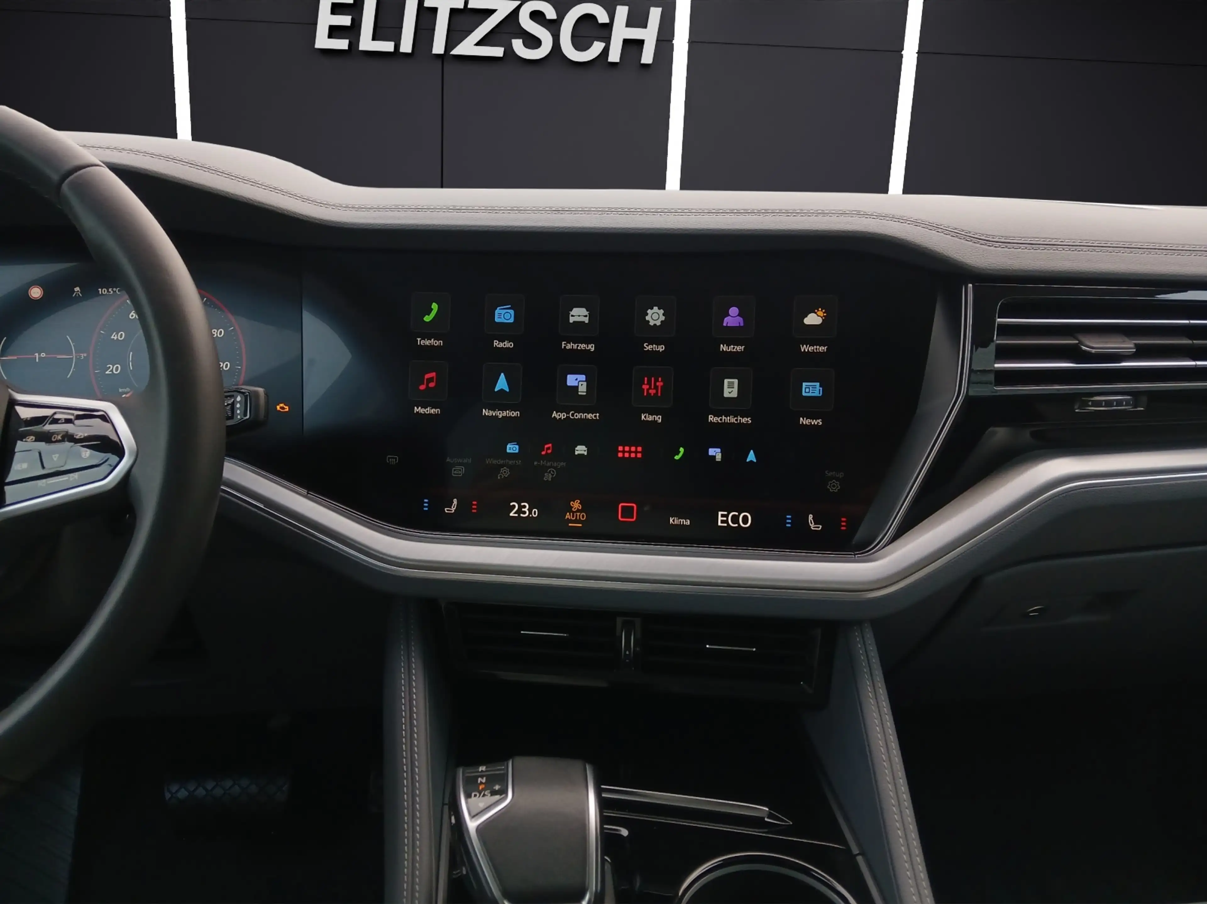 Volkswagen Touareg eHybrid Elegance Matrix Navi ACC AHK Pano HUD 4... — photo 15